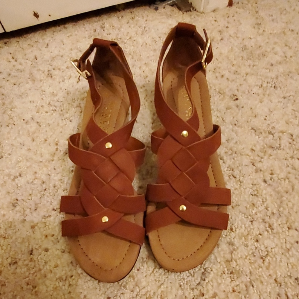 Ralph Lauren NWOT Ladies Sandals